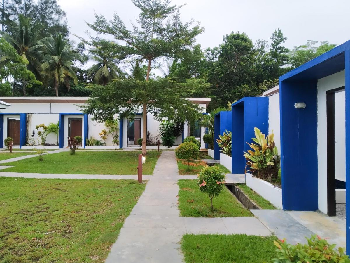 Rafflesia Resort Lundu Екстериор снимка